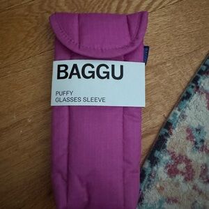 BAGGU Puffy Glasses Sleeve in Magenta